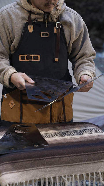 みんな待ってた！軽量・シンプルな焚き火台asimocraftsのtakibi_no_asi！