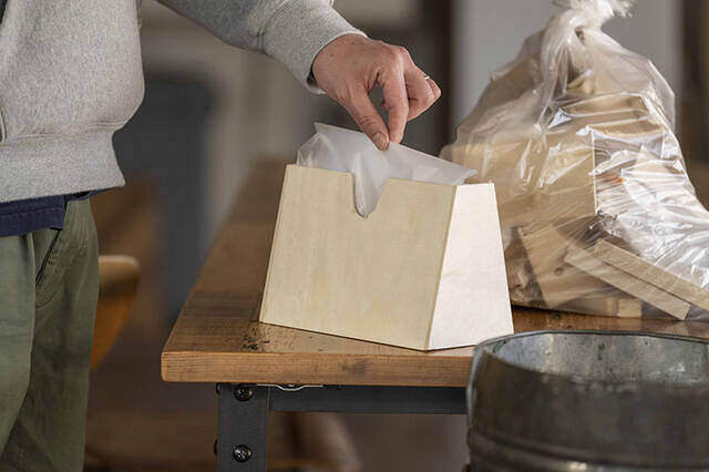 秘密はこの“M字”!アイラップの構造でゴミ袋ホルダーをDIY