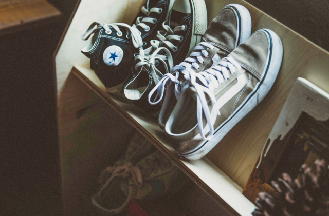 材料費3000円以下で家具作り!飾って片付くディスプレイラックをDIY!