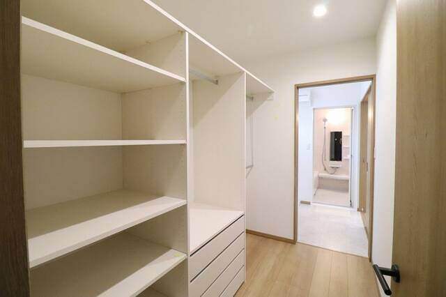 便利なウォークスルークローゼットの間取りは?メリット・デメリットも紹介