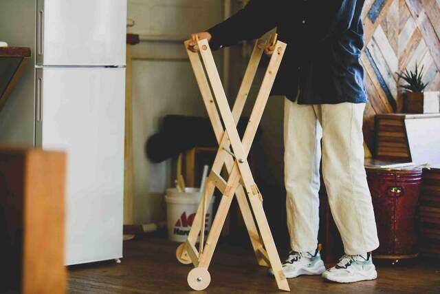 干せて、畳めて、転がせます!IKEAバッグで作るランドリーワゴンをDIY!