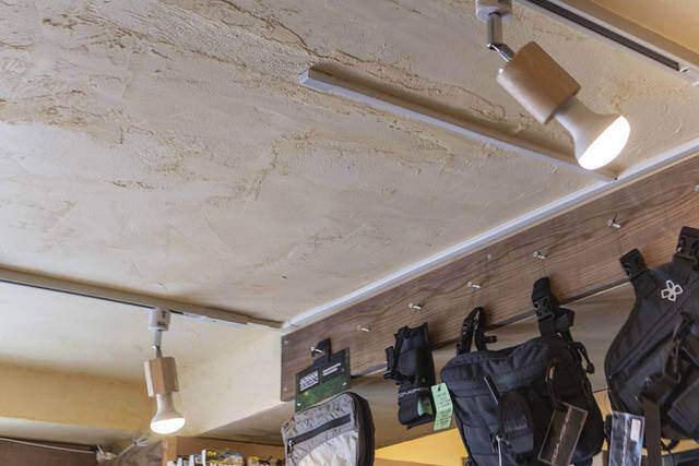 男心、ど真ん中直撃！激レア満載のギアショップへワクワク潜入