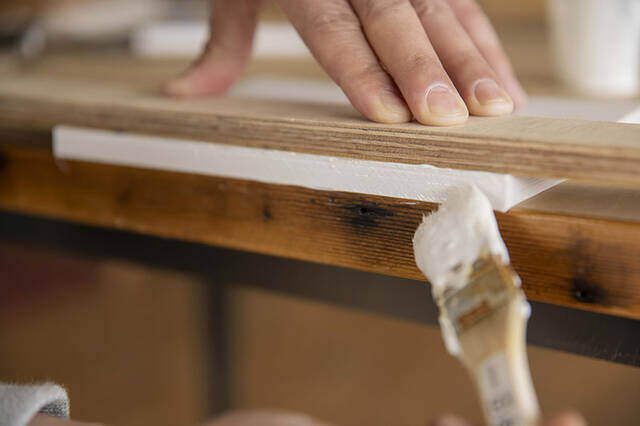 紙袋に新たな命を。お気に入りデザインでオリジナルノートDIY