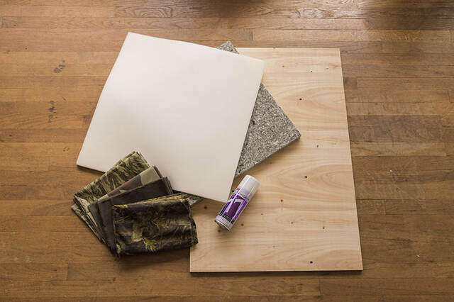 足を上げると気分もアガる!トランクカーゴが贅沢オットマンに変身するDIY