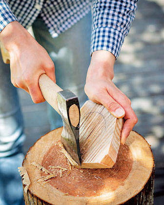 身近な素材で作る温故知新な木工スタイル!採れたて生木で小粋な豆皿をDIY