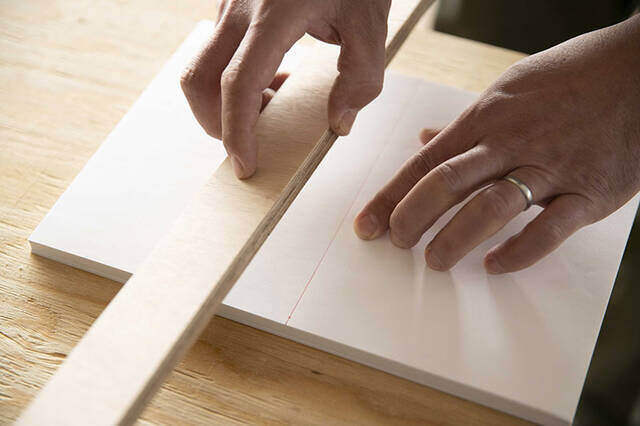 紙袋に新たな命を。お気に入りデザインでオリジナルノートDIY