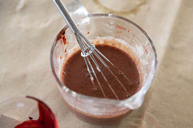 歴史を知ると面白い!人気塗料“ミルクペイント”をDIYしてみよう