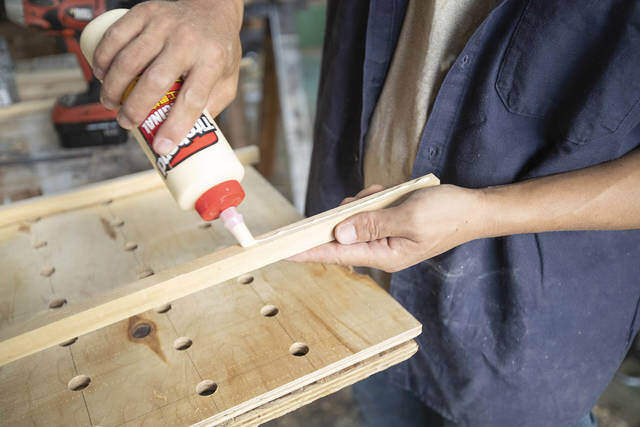 有孔ボード、作れるって知ってた??自分だけのペグボードをDIY!