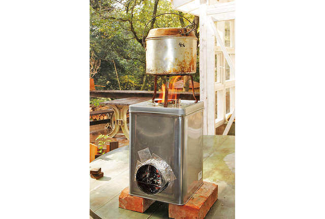 一斗缶&薪ストーブ用煙突で簡易型ロケットストーブを作る