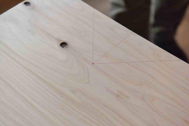 材料費8000円で実現◎1台2役の3段収納&カウンター！