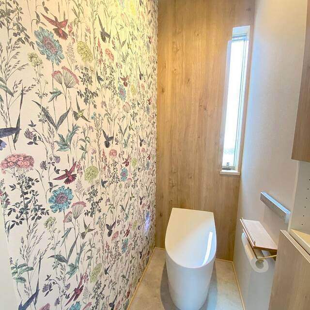 トイレの壁紙、どう選ぶ？失敗しないリフォームのススメ【オシャレ実例あり】