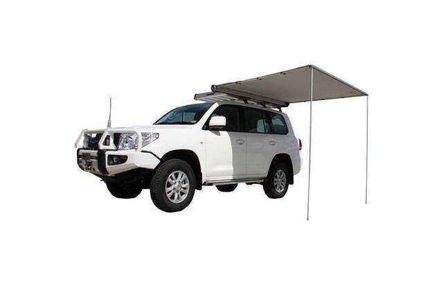 自分の車をホテルに!車中泊の雰囲気が変わるルーフテント19選!