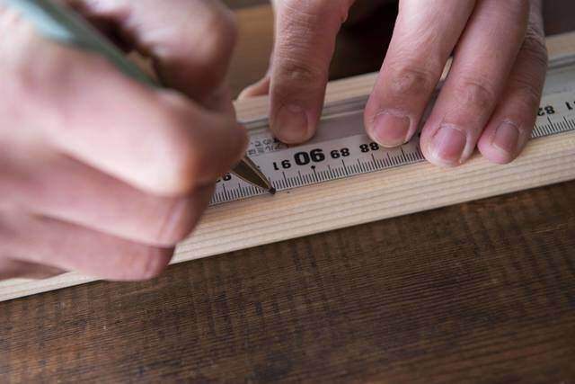 魅せて、映える、三段ラック!2つの木材でかんたんDIY!
