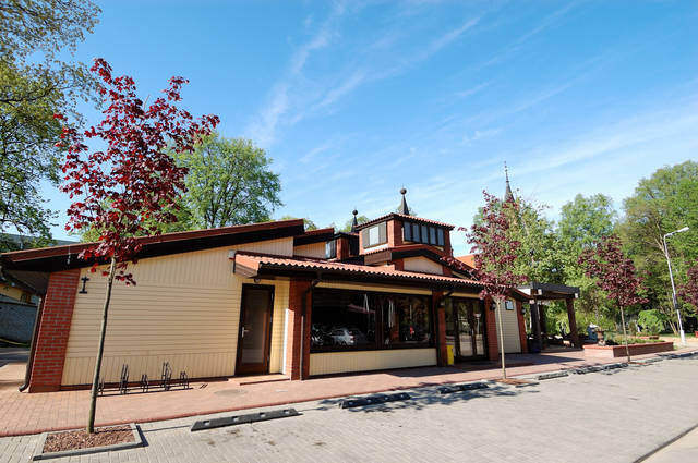 倉庫や古民家がカフェに変身?!リノベーション事例と物件選びのポイント