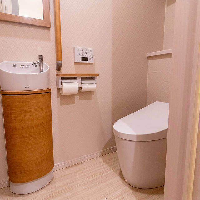 オシャレなトイレは手洗いカウンターが主役！参考実例5選！