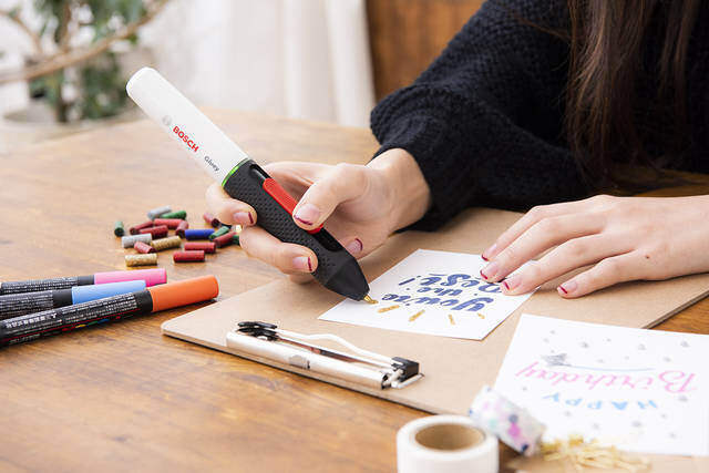 グルーペンGlueyで楽しむ!アートでポップなデコレーションアート