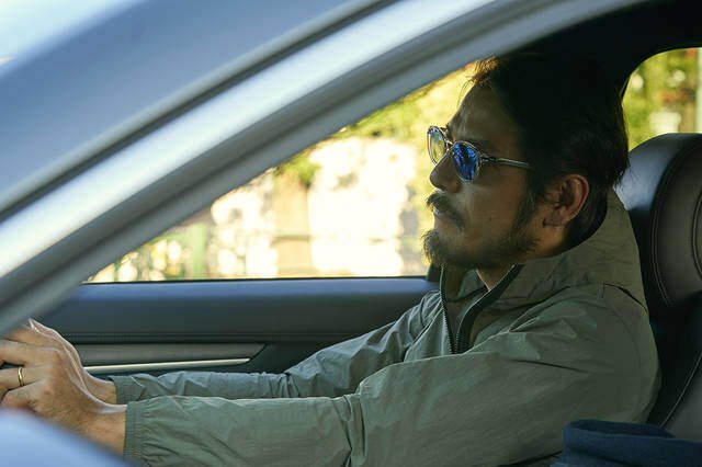 BORDERLESS FILED／OAKLEYのアイウェアとのぞむ絶景