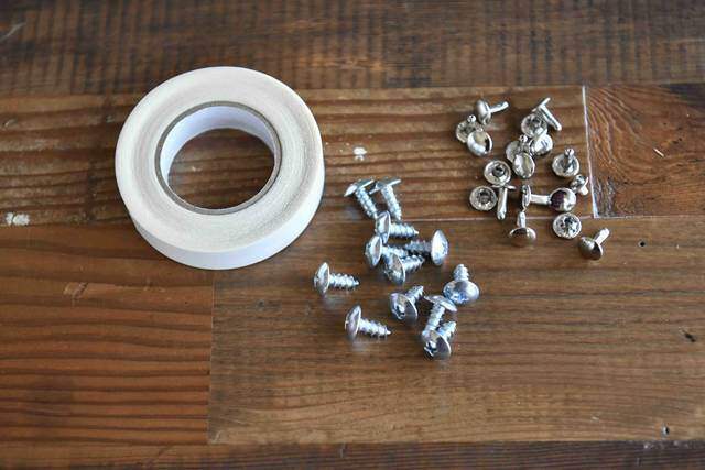 縫わずに作れるキャンバスラック 。屋内外問わず吊るして収納！