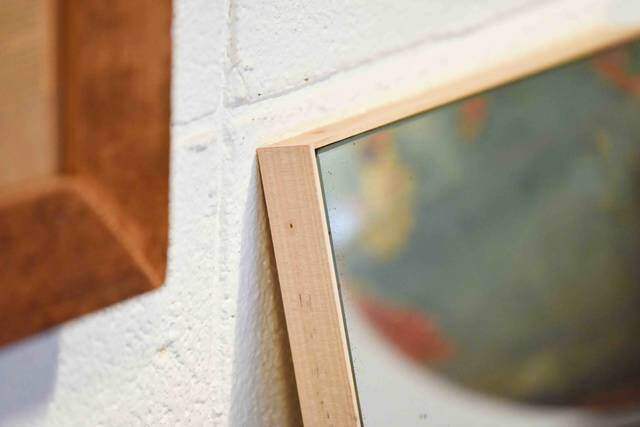 50年前の鏡をアップサイクル！モダンなミラーにアップデート