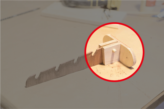 材料費0円の名作が誕生!来客時に壁から飛び出す魔法のハンガーフックをDIY