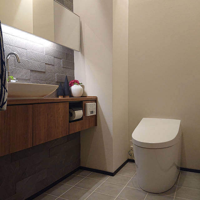 オシャレなトイレは手洗いカウンターが主役!参考実例5選!