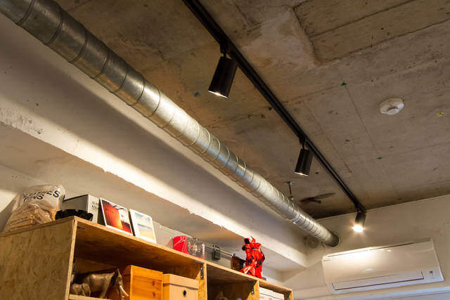 リノベ部屋に一手間!DIY家具で自分仕様に仕上げた究極の癒し空間
