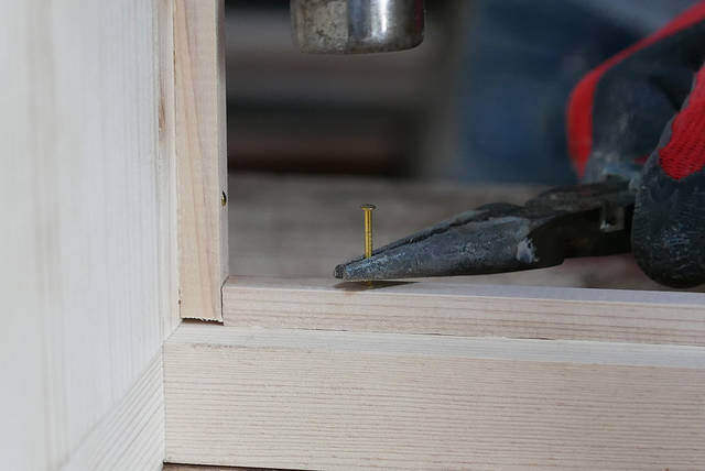 ホームセンターの材料で製作可能！オリジナルショーケースの作り方！