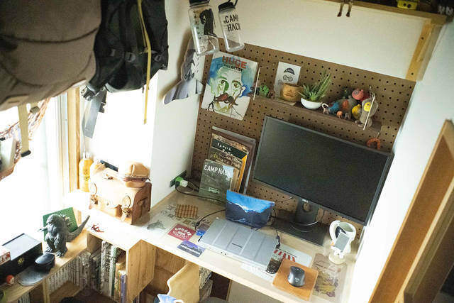 見せる収納は家計にも優しい!? コンテナ使いが巧みなキャンパーリノベ部屋