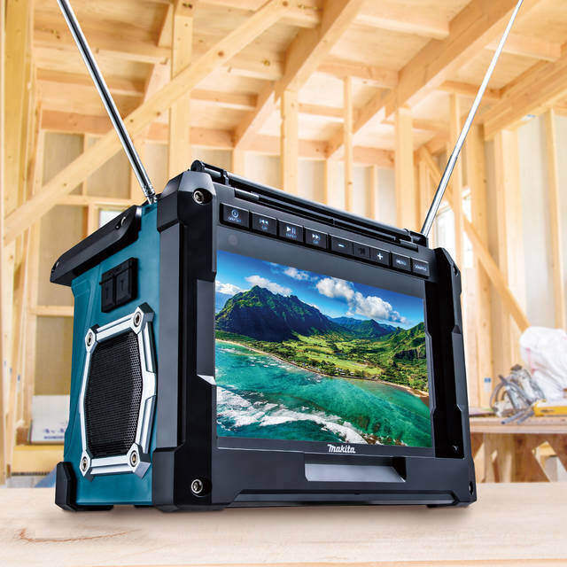 makitaが次に手掛けたのはTV!?3WAYで使える本格派ガジェット“TV100”に迫る