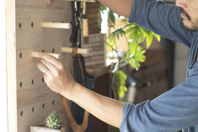 有孔ボード、作れるって知ってた??自分だけのペグボードをDIY!