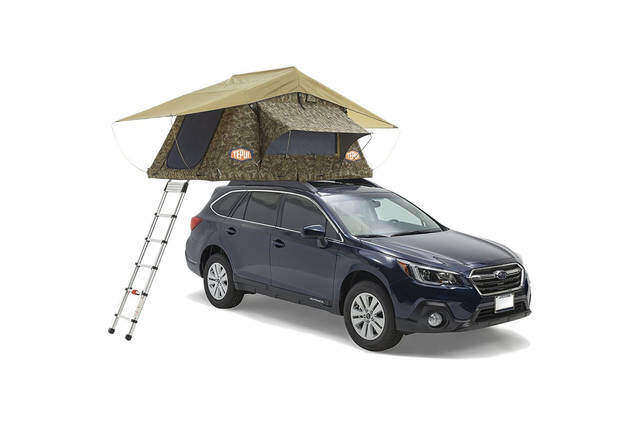 自分の車をホテルに!車中泊の雰囲気が変わるルーフテント19選!