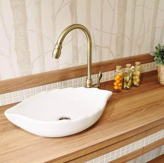 オシャレなトイレは手洗いカウンターが主役！参考実例5選！