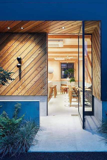 倉庫や古民家がカフェに変身?!リノベーション事例と物件選びのポイント