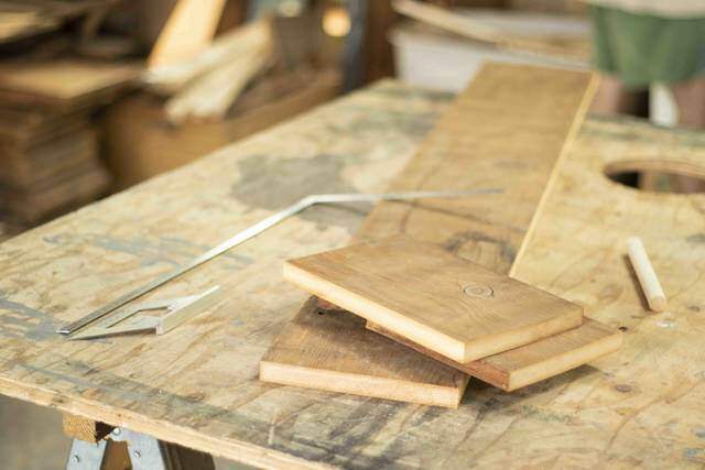 たった4枚の板でベンチが完成！侘び寂びを感じる和モダン家具