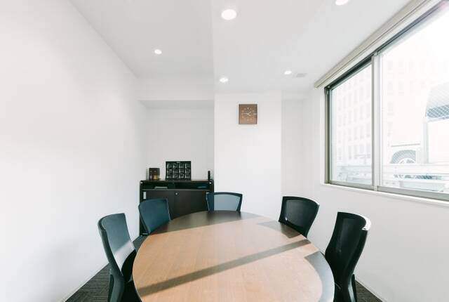 会議室をおしゃれにデザインするコツとは?参考にしたいインテリア実例