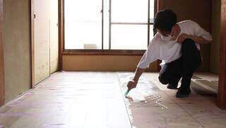 床の上から貼れる床！「ナオスフローリング」で和室を洋室にDIY | カシワバラさんの暮らし。