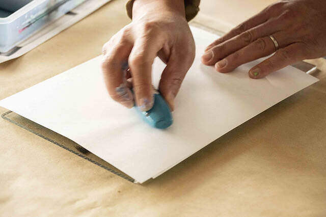 ゲルプリントで遊ぼう！捨てるはずだったデザインで転写DIY