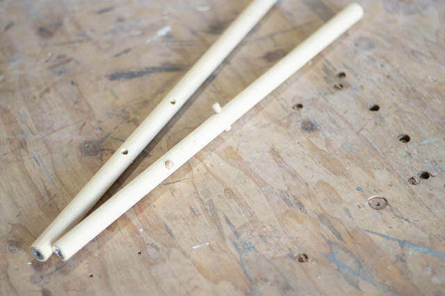 ブラケットいらずで突っ張れる!?デッドスペースを解消するウォールラック