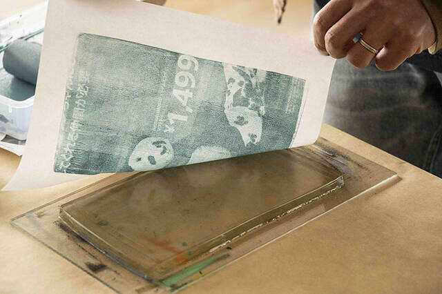 ゲルプリントで遊ぼう！捨てるはずだったデザインで転写DIY