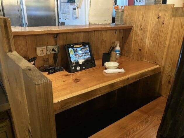 おひとり様専用飲食店のデザインのポイントとは?