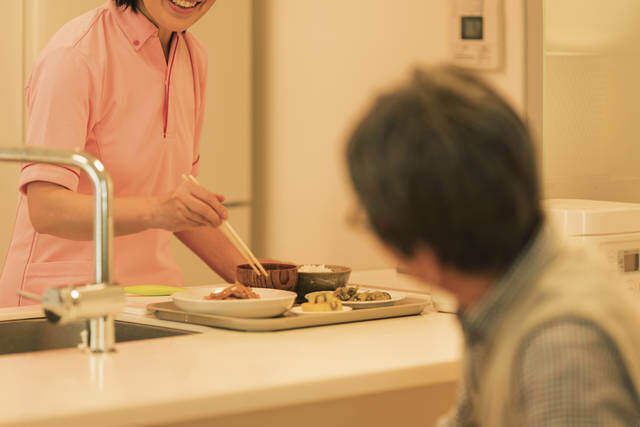 魅力的な開放感!憧れのオープンキッチン、メリットやデメリットを徹底解説!