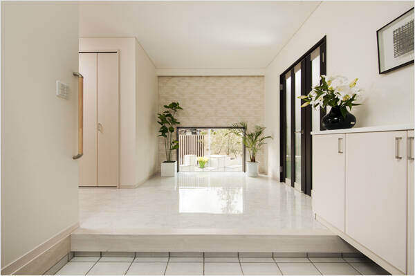 自宅をホテルのような内装に彩るポイントは? ホテルライクな部屋作りのススメ