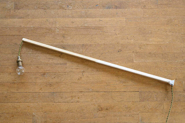 釣り用品の思わぬ活用法!?憧れの壁付けアームライトをDIY