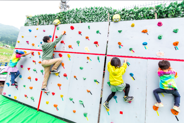 遊びも学びも音楽も!THE CAMP BOOKで大自然を満喫!