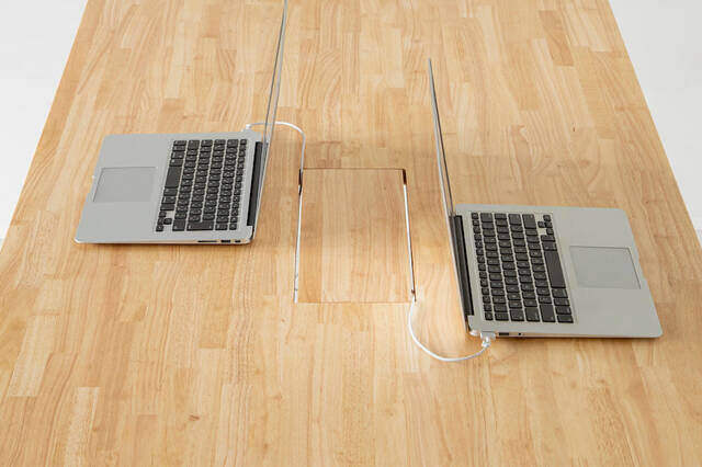 スタンディングデスクをオフィスに導入するメリットやデメリットを紹介