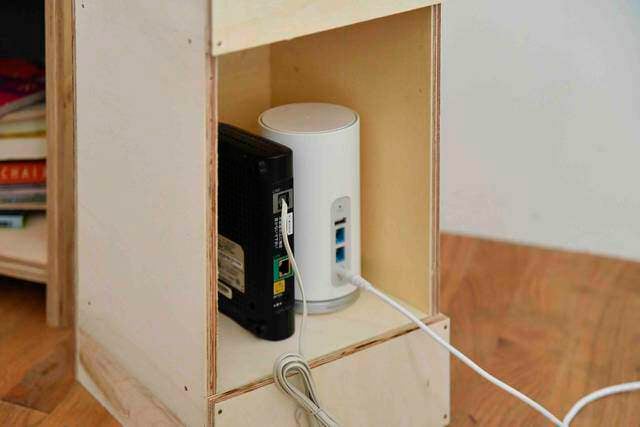 ルーターが消えた...！？ゴチャつく配線の目隠しラックをDIY