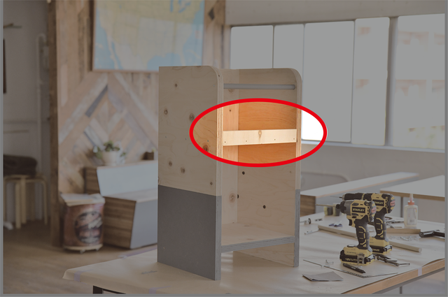 雑誌・植物これ一台！“大容量”で“飾れる”欲張りレコードラックをDIY