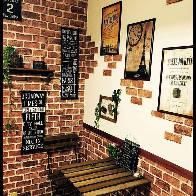 壁紙でつくる憧れのカフェ風空間!おしゃれなお部屋作りに役立つアイデア集