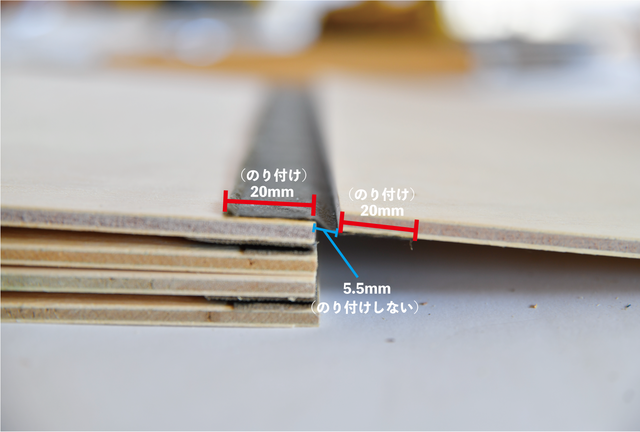 この変形にロマンがある!“パタっ”と畳めて“ガバっ”と広がるサイドテーブルをDIY