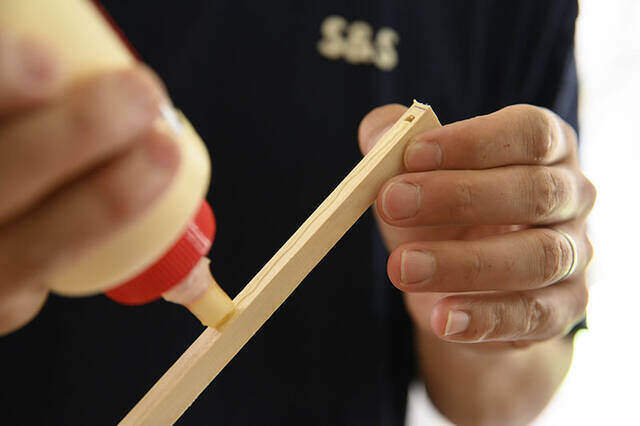 釣り用品の思わぬ活用法!?憧れの壁付けアームライトをDIY